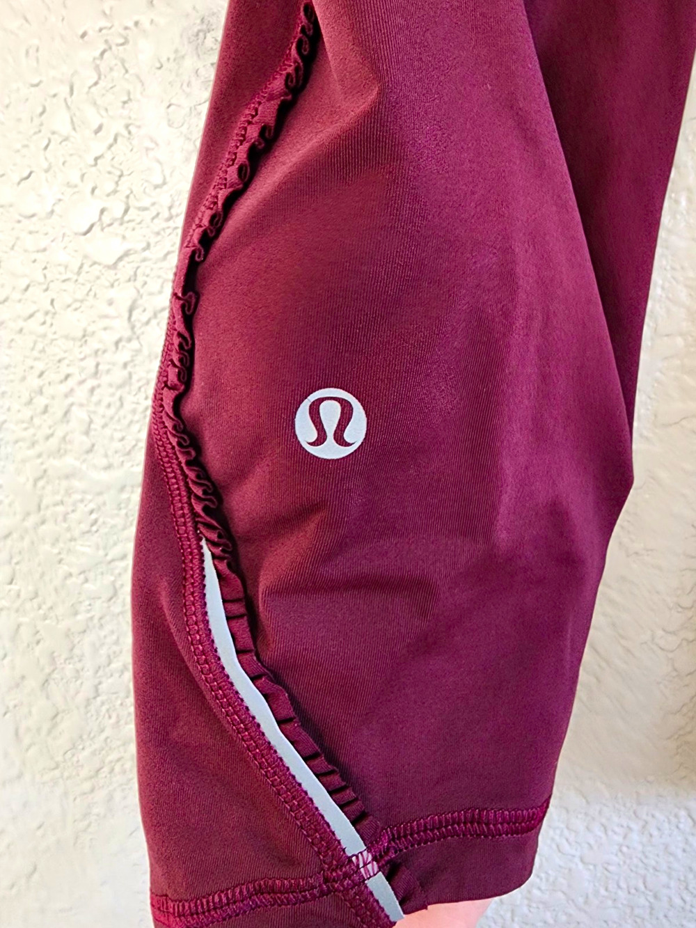 Lululemon Run: Fast And Free Crop Bordeaux Drama / Tonka Stripe Bordeaux Drama